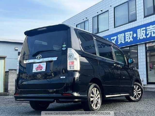 toyota voxy 2013 504928-926755 image 2