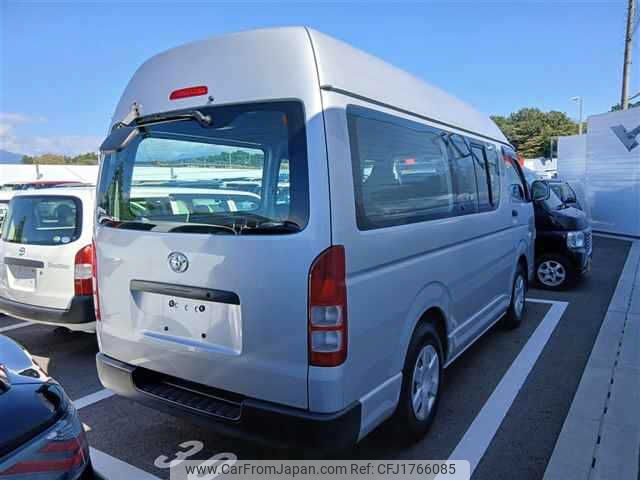 toyota hiace-van 2010 CFJ1766085 image 2