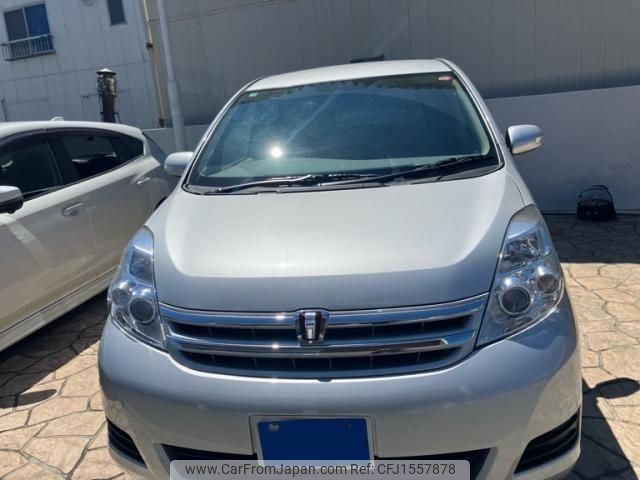 toyota isis 2010 CFJ1557878 image 1