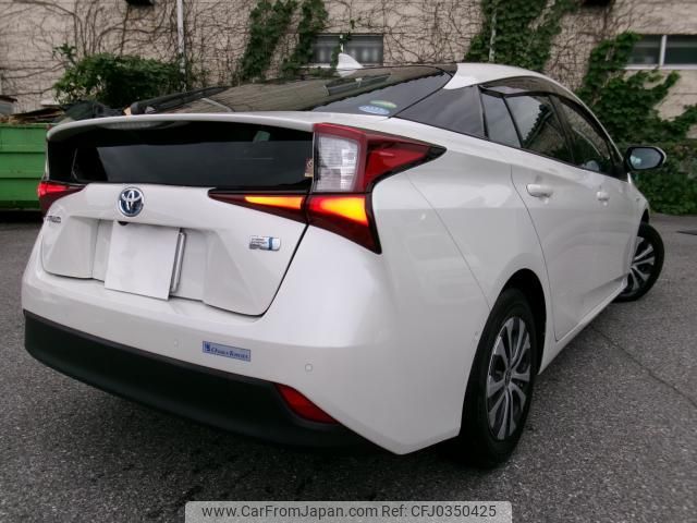 toyota prius 2019 quick_quick_DAA-ZVW51_8055077 image 2