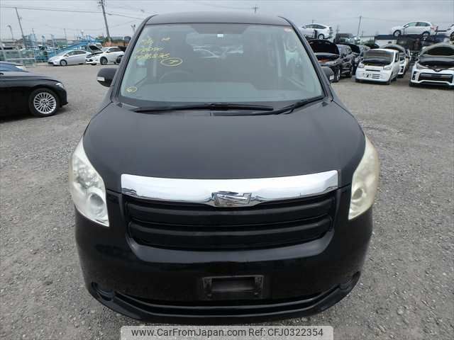 toyota noah 2008 NIKYO_XA16798 image 1