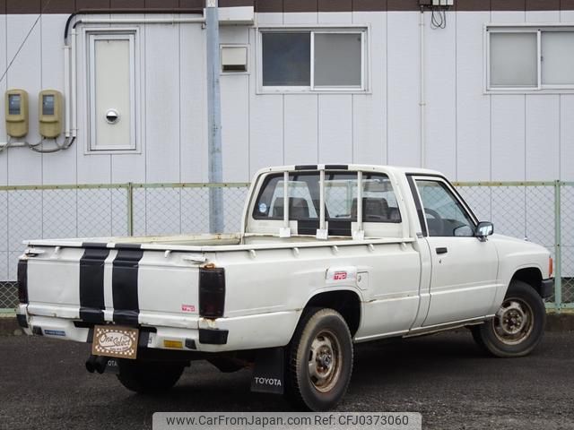 toyota hilux 1988 CFJ0373060 image 2