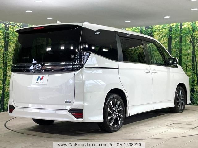 toyota voxy 2022 CFJ1598720 image 2