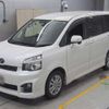 toyota voxy 2013 -TOYOTA--Voxy DBA-ZRR70W--ZRR70W-0582685---TOYOTA--Voxy DBA-ZRR70W--ZRR70W-0582685- image 1