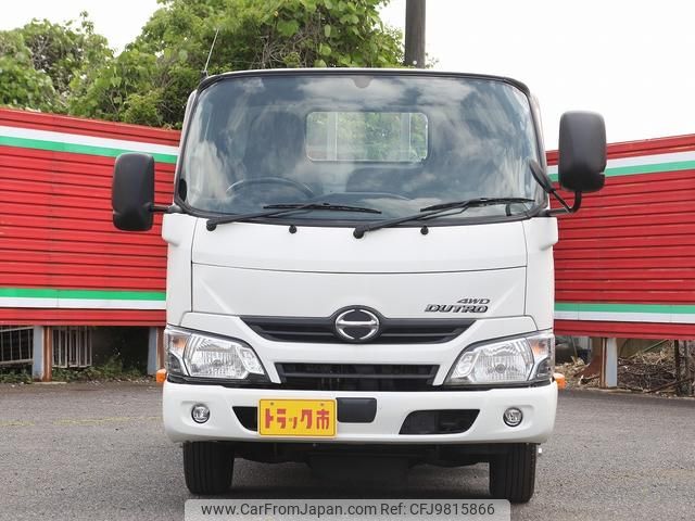 hino dutro 2016 GOO_NET_EXCHANGE_0505500A30240515W003 image 2