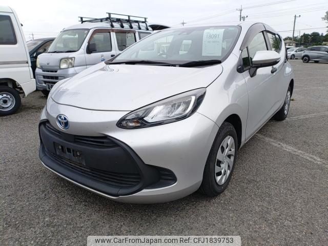 toyota aqua 2022 CFJ1839753 image 1