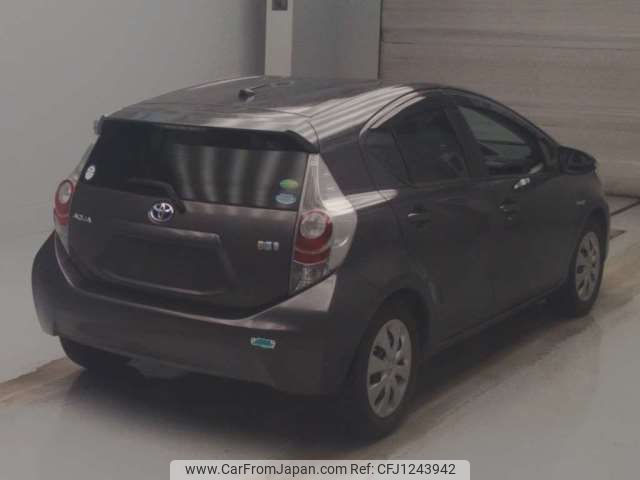 toyota aqua 2013 -TOYOTA--AQUA DAA-NHP10--NHP10-6146217---TOYOTA--AQUA DAA-NHP10--NHP10-6146217- image 2