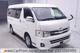 toyota regiusace-van 2012 CFJ1090989