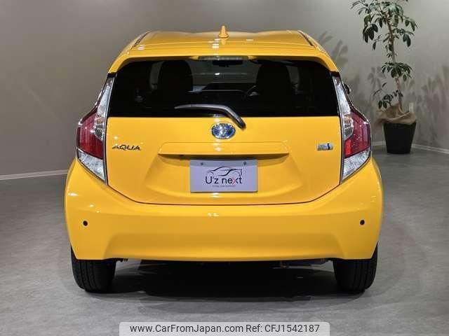 toyota aqua 2016 CFJ1542187 image 2