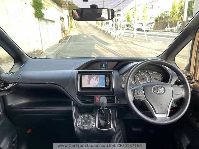 toyota voxy 2018 -TOYOTA--Voxy DBA-ZRR80G--ZRR80-0395717---TOYOTA--Voxy DBA-ZRR80G--ZRR80-0395717- image 2