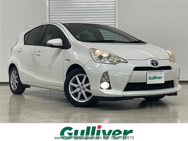 toyota aqua 2012 CFJ1733975 image 1
