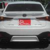 lexus is 2018 CFJ1646984 image 8