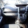 toyota noah 2007 NIKYO_LZ43193 image 10