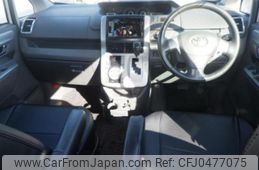 toyota voxy 2009 NIKYO_YQ70523