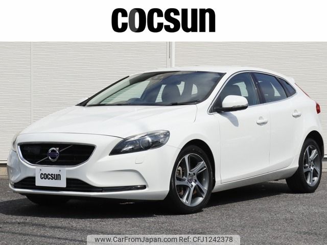 volvo v40 2016 CFJ1242378 image 1