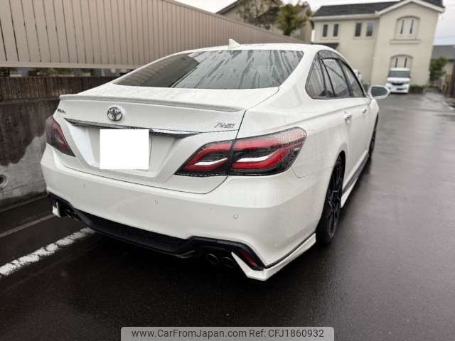toyota crown 2018 CFJ1860932 image 2