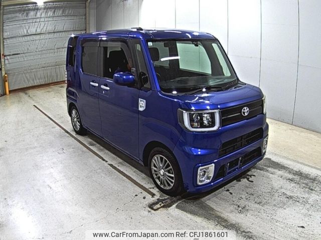toyota pixis-mega 2017 CFJ1861601 image 1