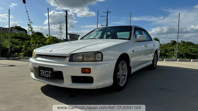 nissan skyline 2000 5440 image 1