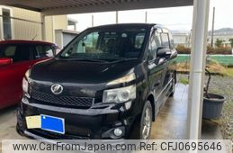 toyota voxy 2012 -TOYOTA--Voxy DBA-ZRR70W--ZRR70-0494823---TOYOTA--Voxy DBA-ZRR70W--ZRR70-0494823-