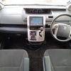 toyota voxy 2013 -TOYOTA--Voxy DBA-ZRR70G--ZRR70-0547201---TOYOTA--Voxy DBA-ZRR70G--ZRR70-0547201- image 3