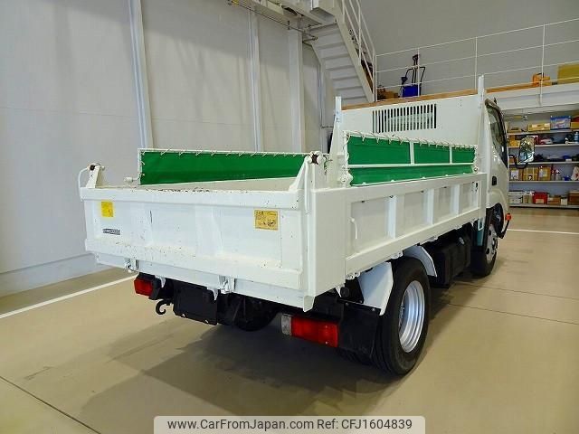 hino dutro 2011 CFJ1604839 image 2