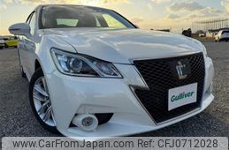 toyota crown 2014 -TOYOTA--Crown DAA-AWS210--AWS210-6058042---TOYOTA--Crown DAA-AWS210--AWS210-6058042-