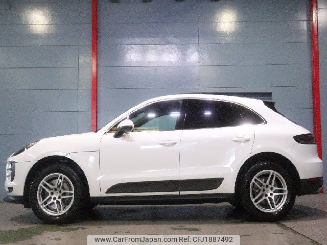 porsche macan 2020 CFJ1887492 image 2