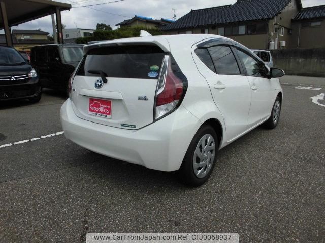 toyota aqua 2017 -TOYOTA--AQUA NHP10--6601550---TOYOTA--AQUA NHP10--6601550- image 2