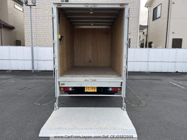 mitsubishi-fuso canter 2004 CFJ0582999 image 2