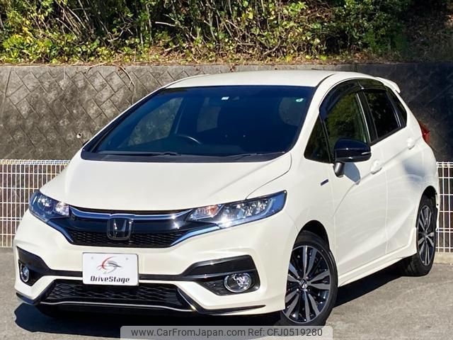 honda fit-hybrid 2018 quick_quick_DAA-GP5_GP5-1308827 image 1