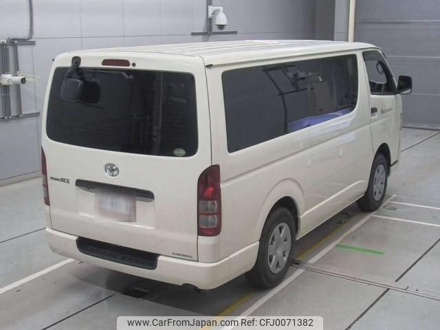 toyota regiusace-van 2017 quick_quick_LDF-KDH206V_KDH206-8118721 image 2