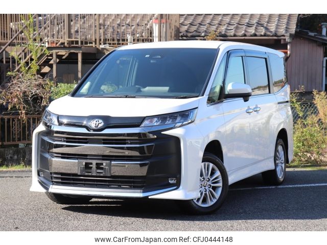 toyota noah 2022 -TOYOTA--Noah MZRA95W--MZRA95-0005688---TOYOTA--Noah MZRA95W--MZRA95-0005688- image 1