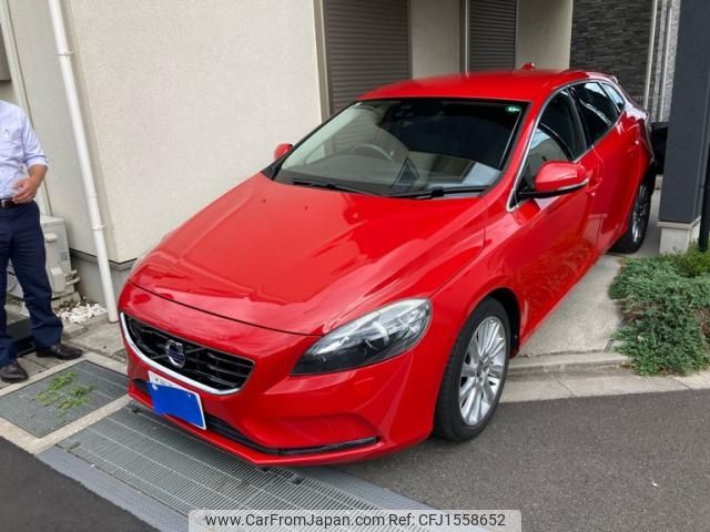 volvo v40 2015 CFJ1558652 image 1