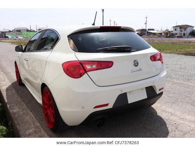 alfa-romeo giulietta 2013 quick_quick_ABA-940141_ZAR94000007206654 image 2