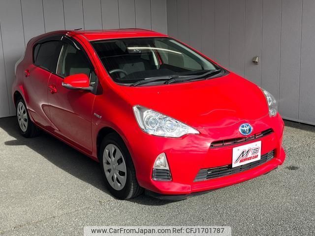 toyota aqua 2014 CFJ1701787 image 2