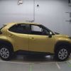 toyota yaris-cross 2022 CFJ1568247 image 8
