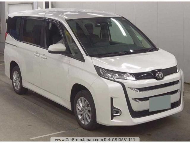 toyota noah 2022 quick_quick_6BA-MZRA95W_0003477 image 1