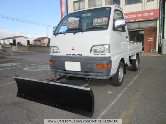mitsubishi minicab-truck 1997 5c1b4a246441f786bb9fd7f49ed420a5 image 1