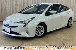 toyota prius 2017 -TOYOTA--Prius DAA-ZVW50--ZVW50-6113585---TOYOTA--Prius DAA-ZVW50--ZVW50-6113585-