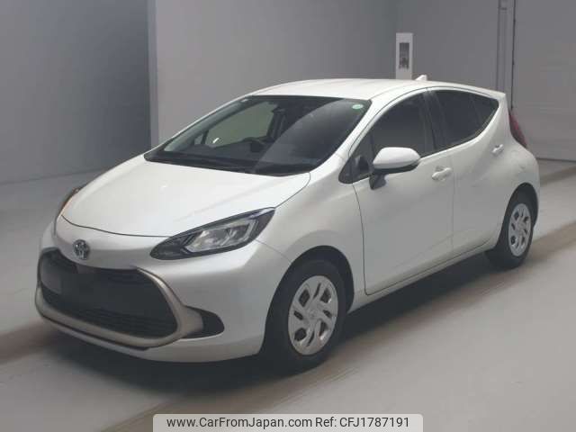 toyota aqua 2022 CFJ1787191 image 1