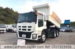 isuzu giga 2013 CFJ1523958