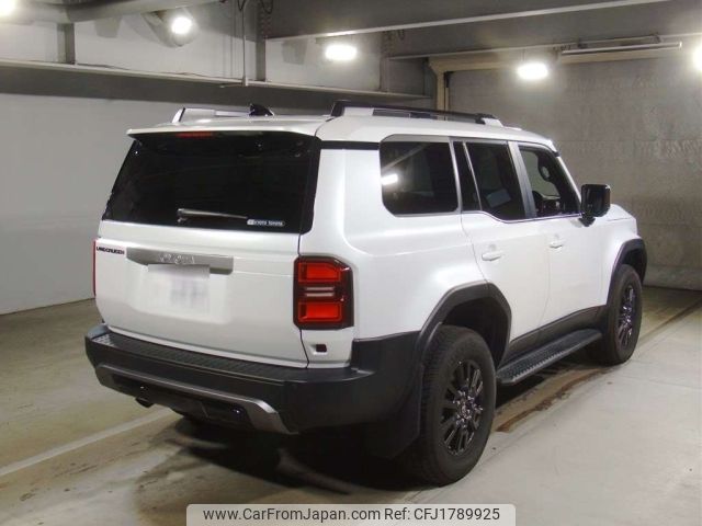 toyota land-cruiser-wagon 2024 CFJ1789925 image 2