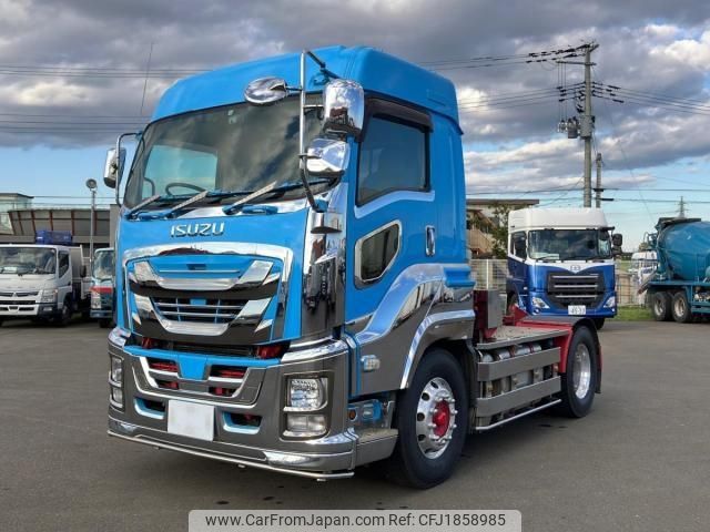 isuzu giga 2017 CFJ1858985 image 1