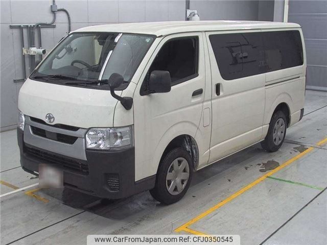 toyota hiace-van 2022 1566382147 image 1