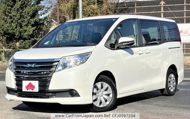 toyota noah 2015 GOO_JP_700050301430241225005 image 1