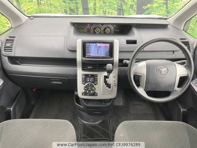 toyota voxy 2010 -TOYOTA--Voxy DBA-ZRR70G--ZRR70-0392435---TOYOTA--Voxy DBA-ZRR70G--ZRR70-0392435- image 2