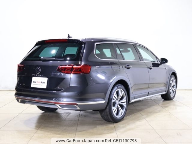 volkswagen passat 2024 -VOLKSWAGEN--VW Pssat Alltrack 3DA-3CDFH--WVWZZZ3C3RE028***---VOLKSWAGEN--VW Pssat Alltrack 3DA-3CDFH--WVWZZZ3C3RE028***- image 2