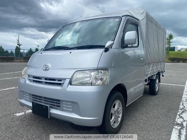 toyota townace-truck 2015 GOO_NET_EXCHANGE_1157215A30240821W003 image 1