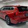 volvo v60 2022 quick_quick_5AA-ZB420TM_YV1ZWK8M5P2522270 image 8