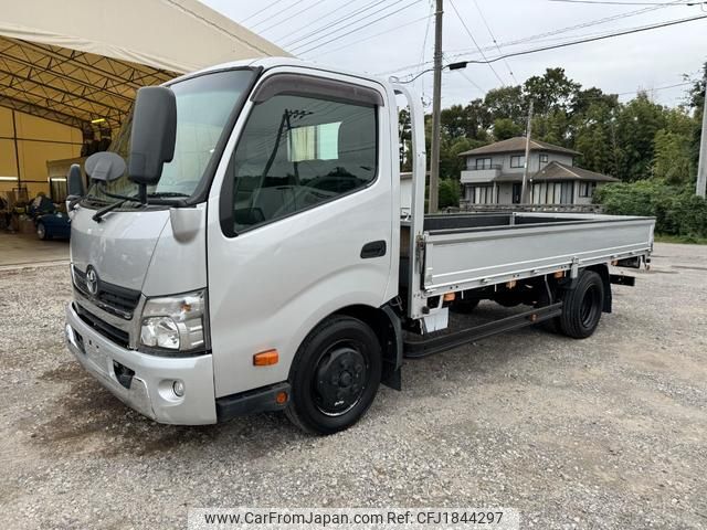 toyota dyna-truck 2017 CFJ1844297 image 2